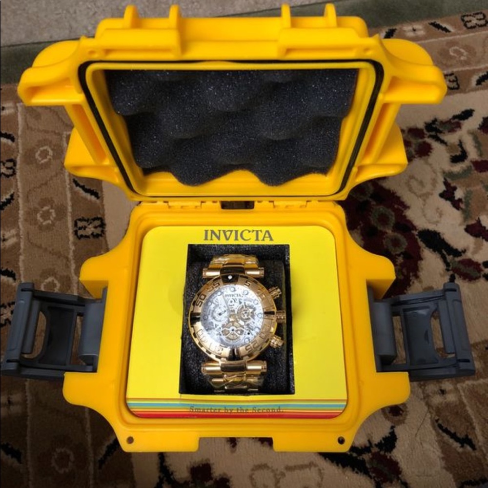 Invicta wrist watch brand new never used